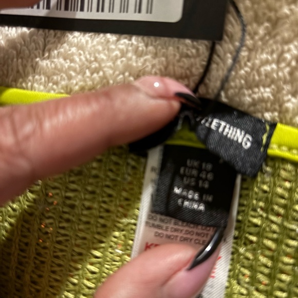 Green Sequin Halter Top - Picture 4 of 9